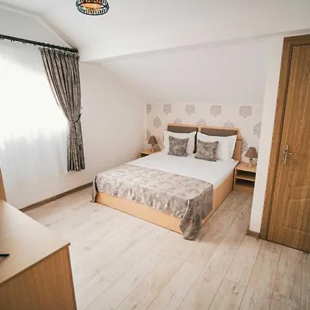 Holidayhouse-navodari Tatil Evi Navodari