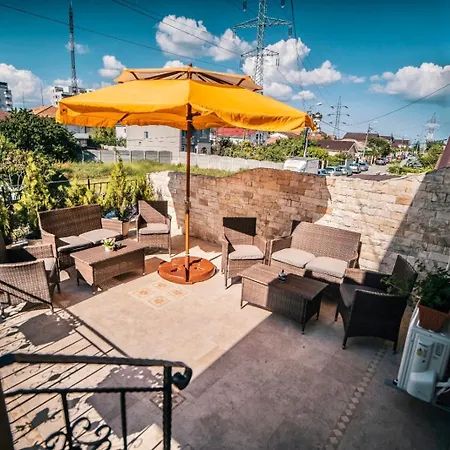 Holidayhouse-navodari Tatil Evi *